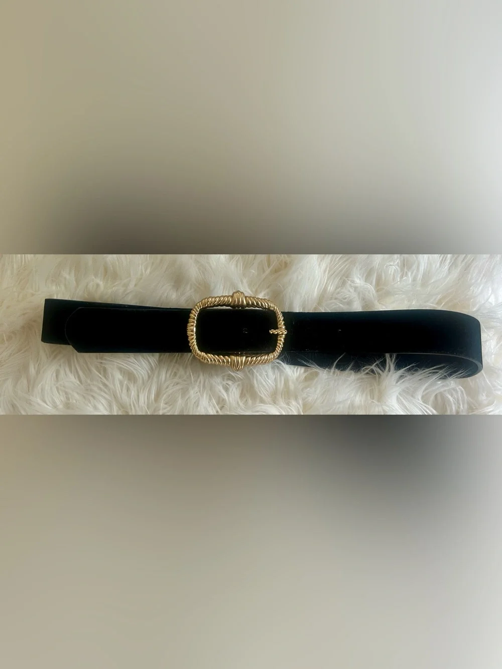 NWOT Zara Black Velvet Gold Hardware Belt